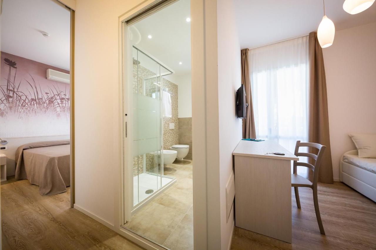 Hotel Villa Maria Каорле Экстерьер фото