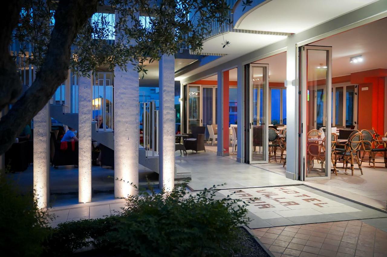 Hotel Villa Maria Каорле Экстерьер фото
